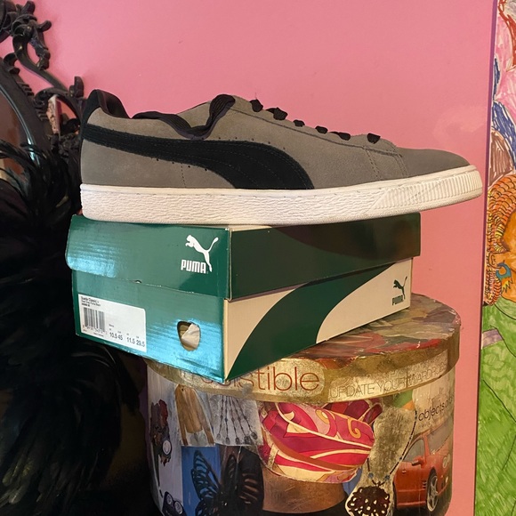 Brand New Suede Classic Grey and black classic  puma sneakers - Picture 2 of 3